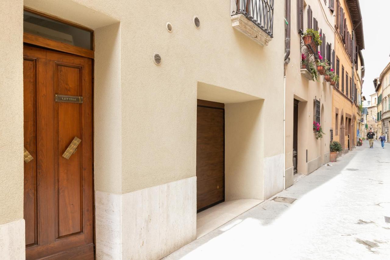 Opio 60 Montepulciano